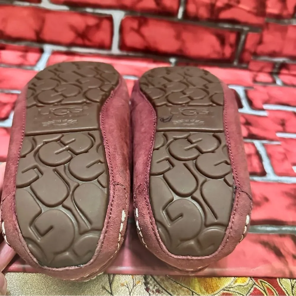 UGG Australia Ansley 3312 Red Burgundy shoes 7